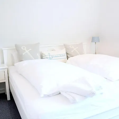 Haus-marell-1-og-wohnung-1-ost * Wenningstedt-Braderup