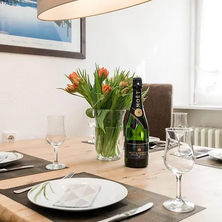 Haus-marell-1-og-wohnung-1-ost Apartment *