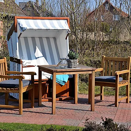 Haus-marell-1-og-wohnung-1-ost Apartman