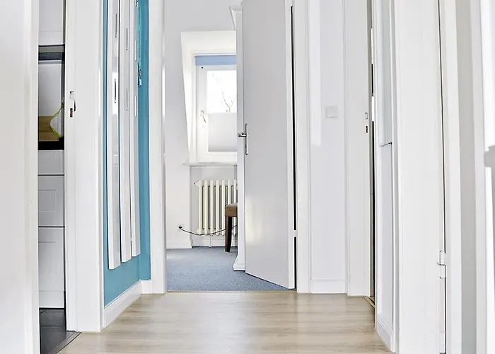 Haus-marell-1-og-wohnung-1-ost * Wenningstedt-Braderup (Sylt)