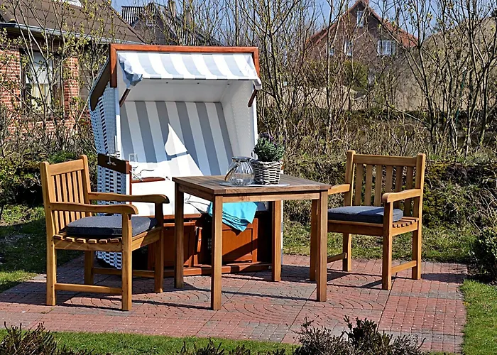 Haus-marell-1-og-wohnung-1-ost Apartman